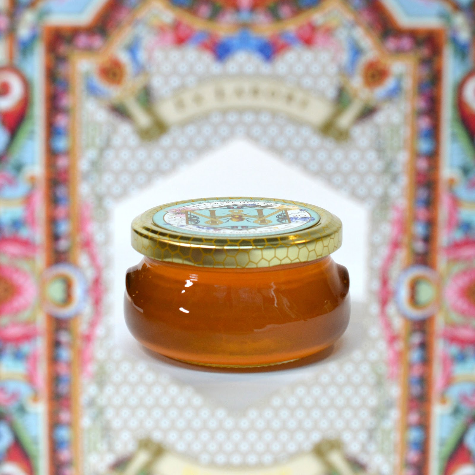 高端精美的蜂蜜禮盒包裝設(shè)計(jì)(圖3)