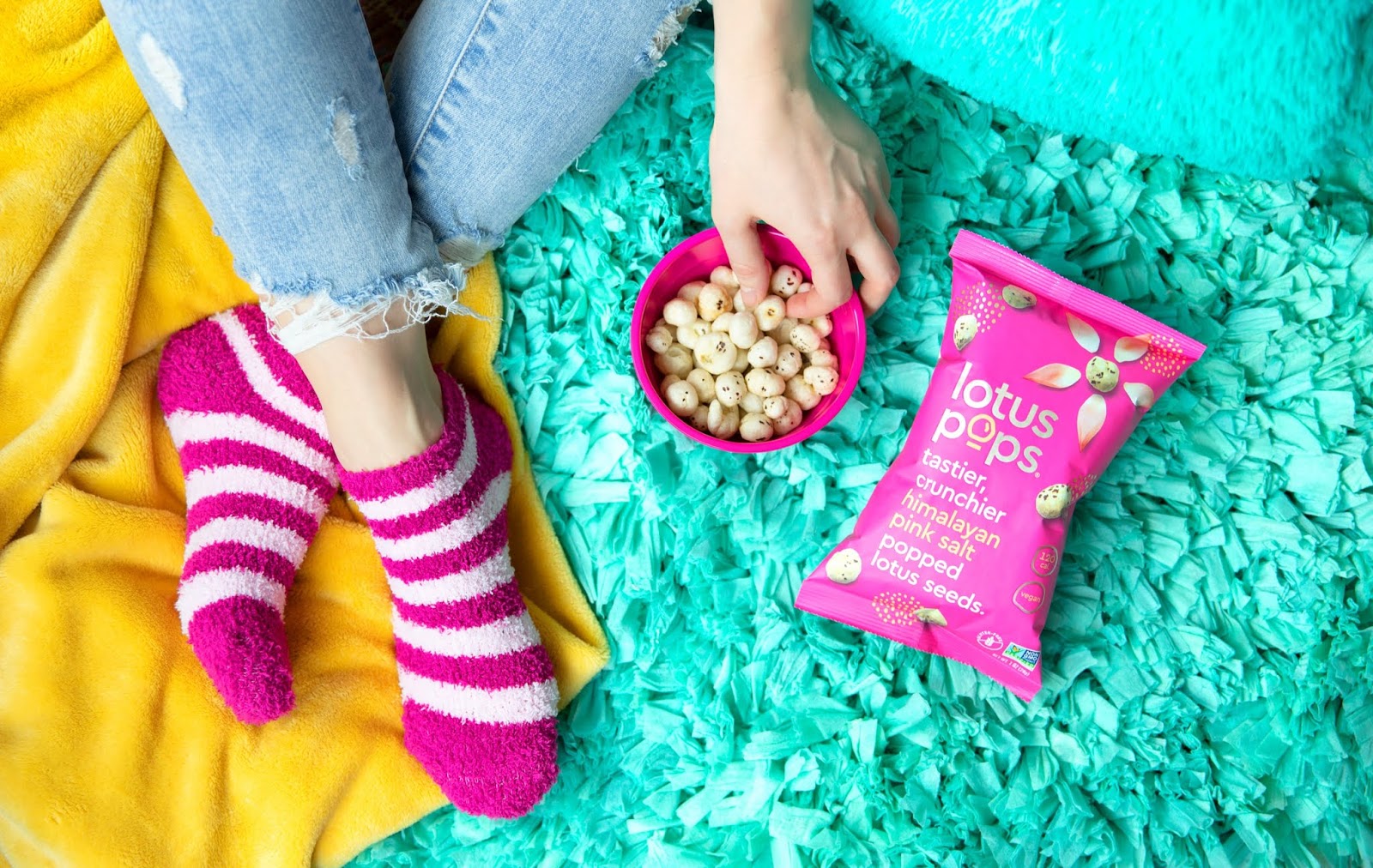 零食包裝設(shè)計(jì)顏色時(shí)尚炫酷(圖3)