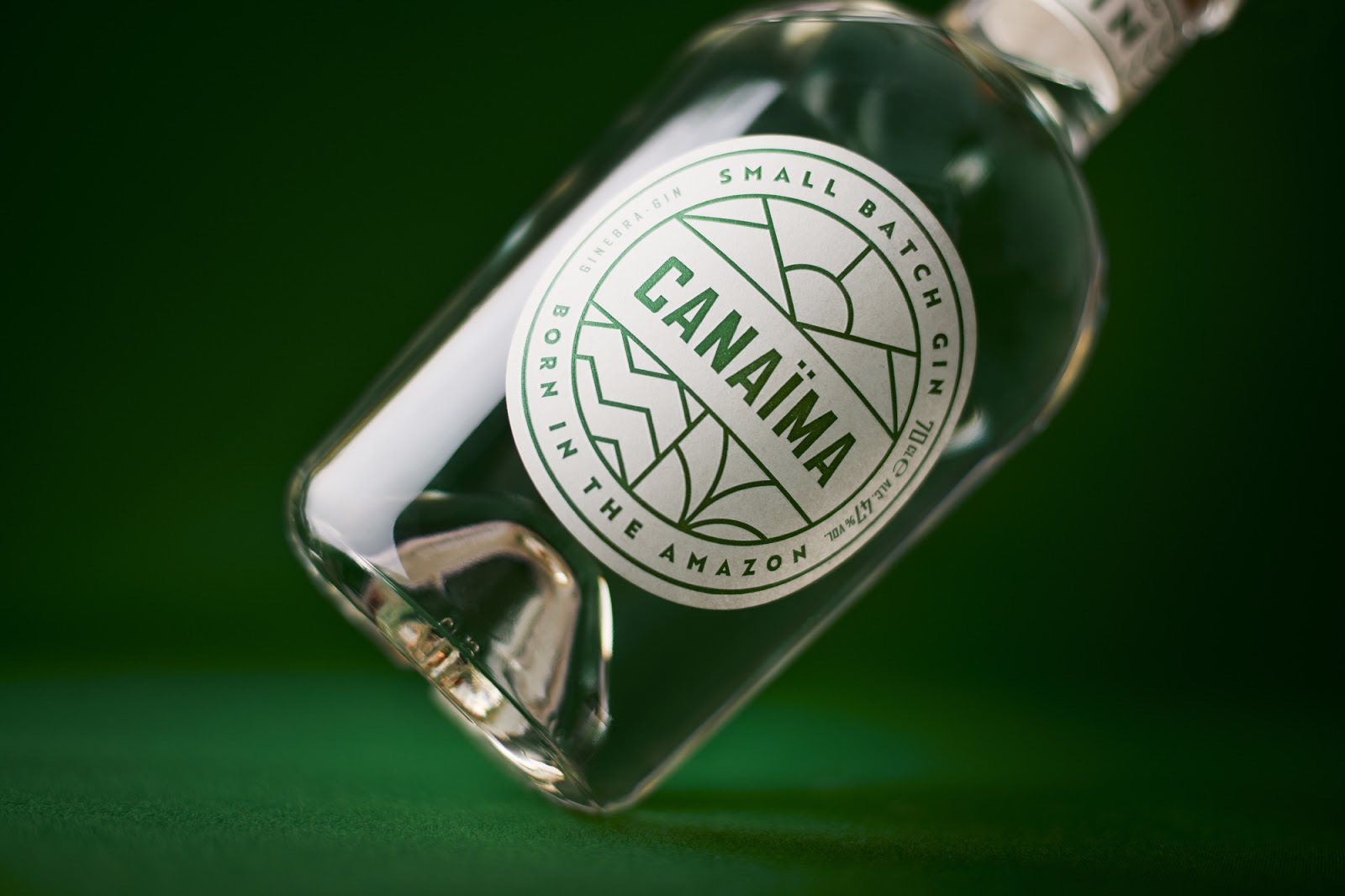 中山酒包裝設(shè)計(jì)簡(jiǎn)約復(fù)古(圖2)