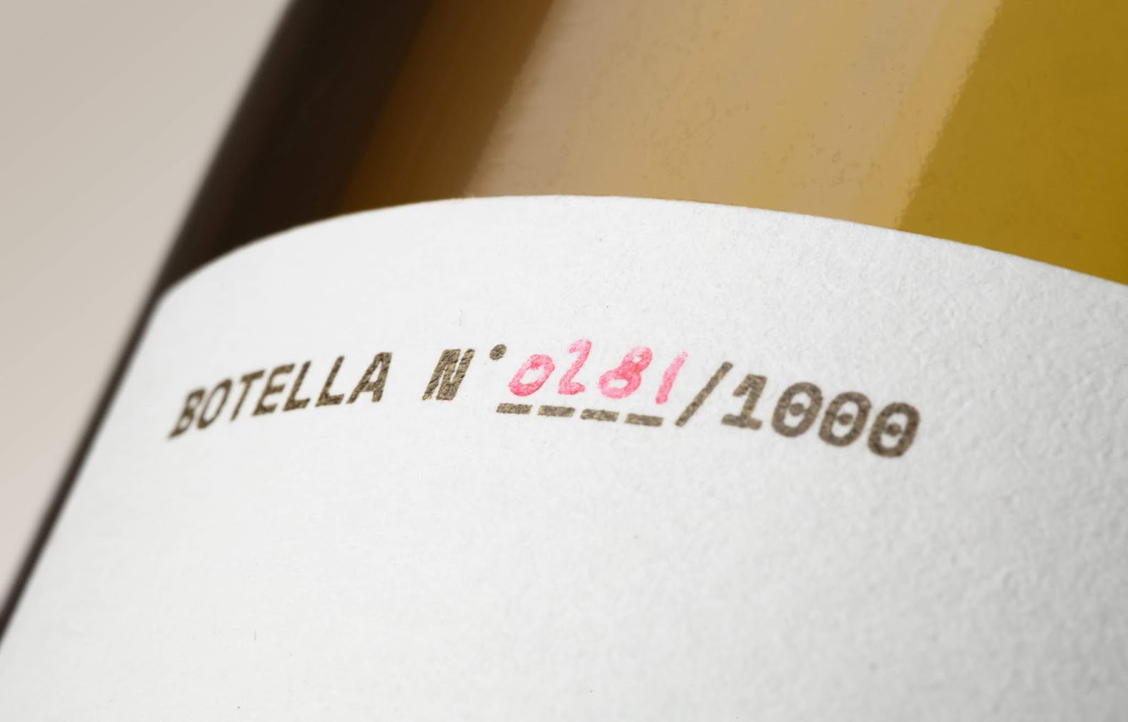 鹽城產(chǎn)品包裝設計中運用視覺強制性(圖6) 鹽城產(chǎn)品包裝設計中運用視覺強制性(圖6)