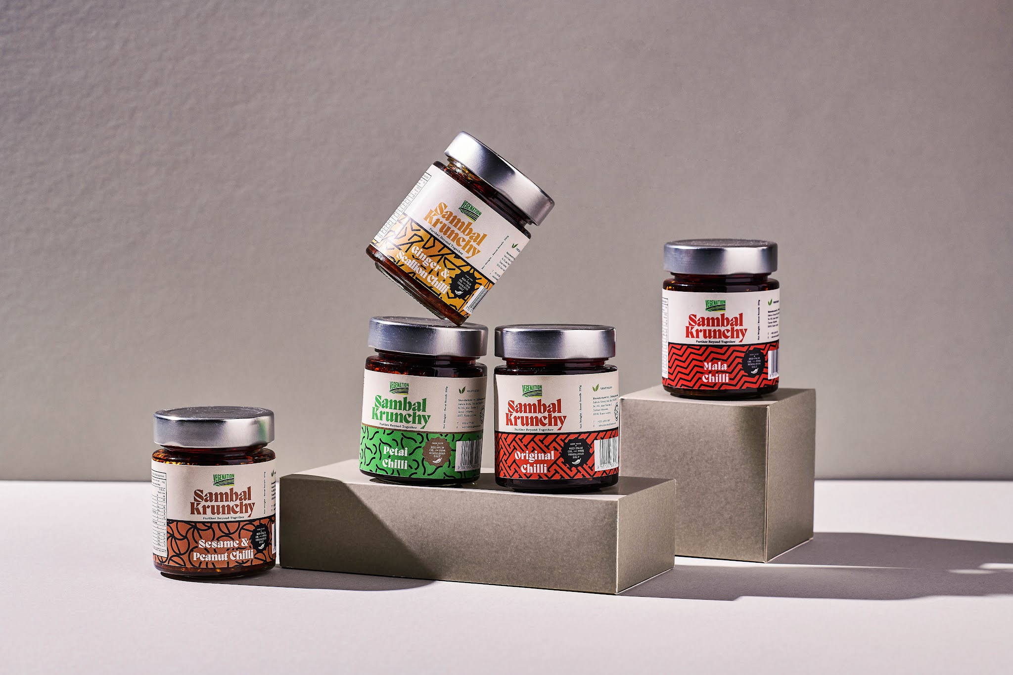 年輕化辣椒醬品牌包裝設(shè)計(jì)(圖2)