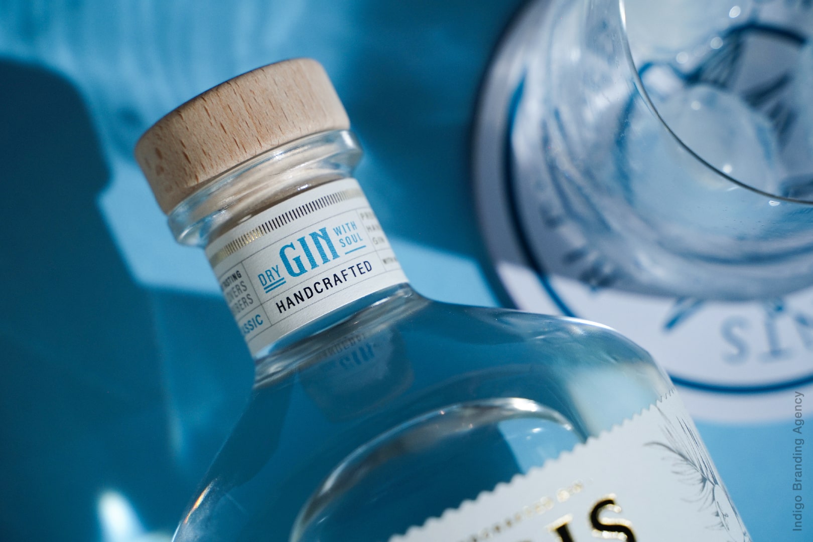 杜松子酒包裝策劃設(shè)計(jì)(圖9) 杜松子酒包裝策劃設(shè)計(jì)(圖9)