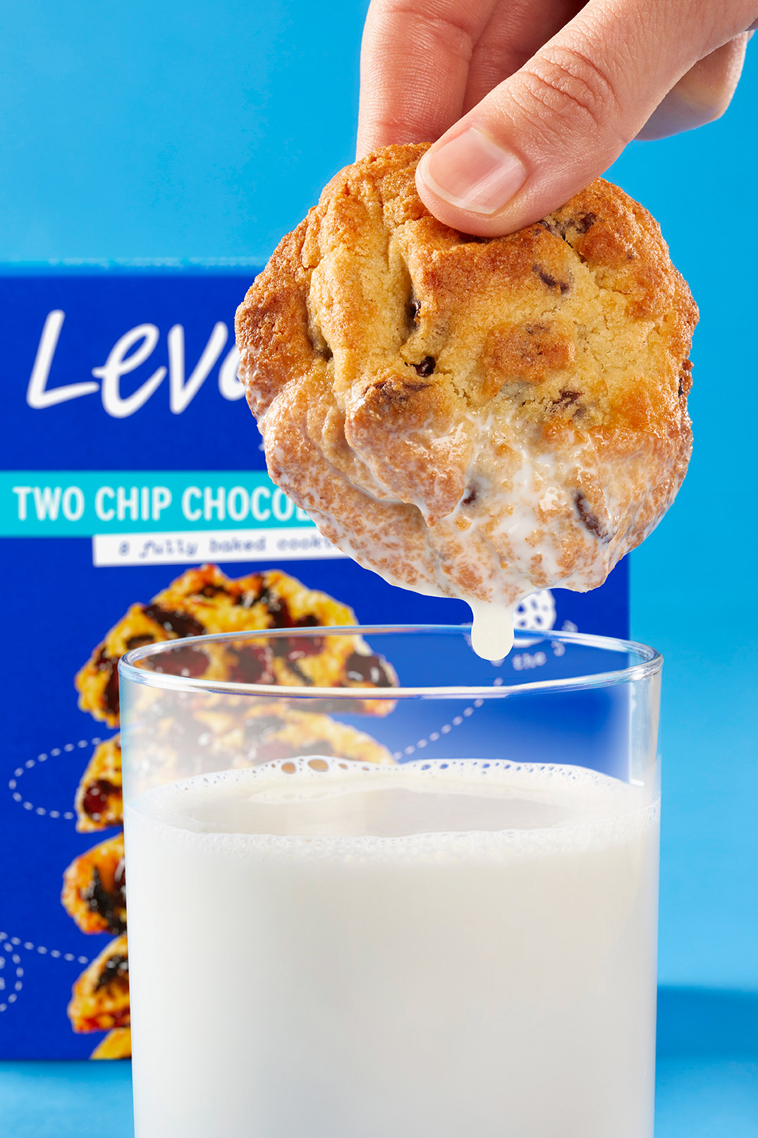 曲奇餅干創(chuàng)意包裝這樣設計視覺感很強(圖3) 曲奇餅干創(chuàng)意包裝這樣設計視覺感很強(圖3)