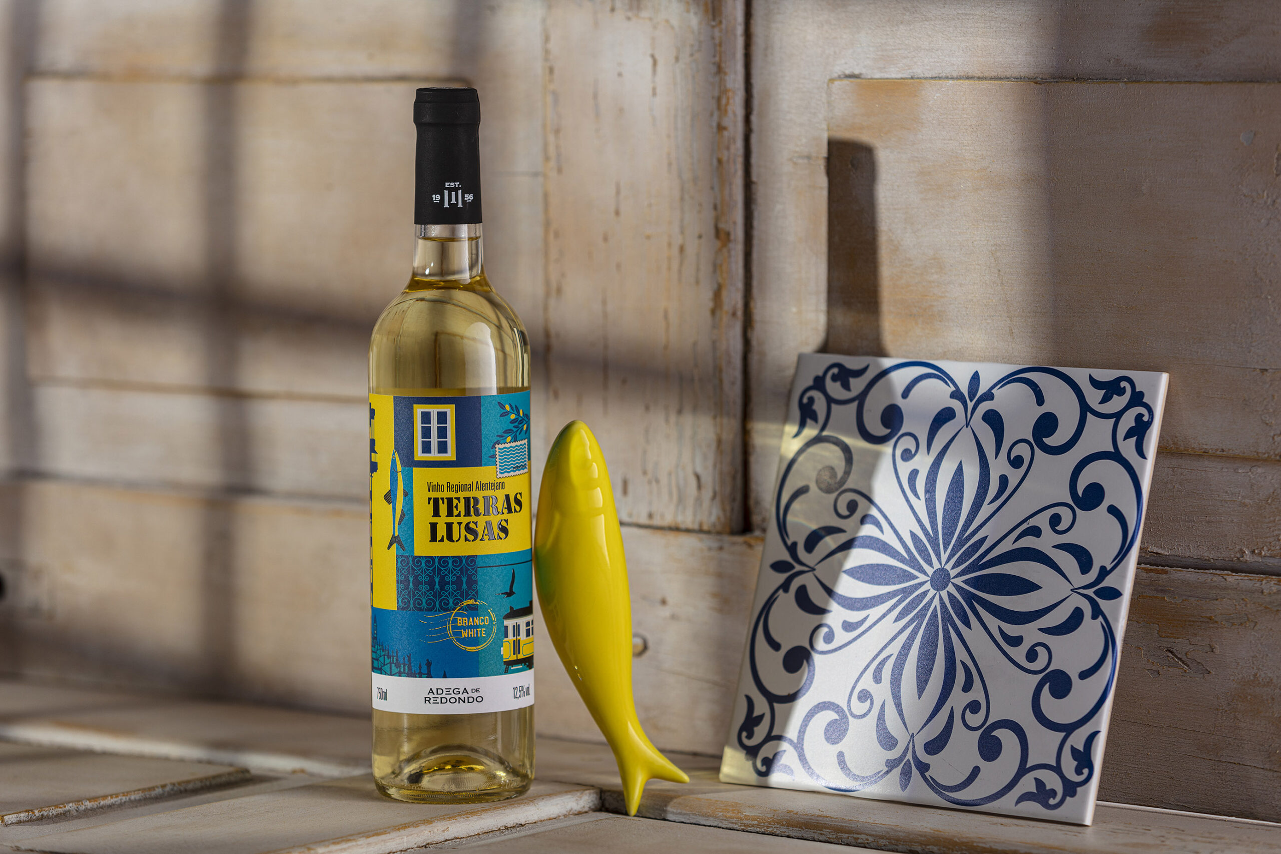 Terras Lusas葡萄酒包裝這樣設(shè)計(jì)(圖2) Terras Lusas葡萄酒包裝這樣設(shè)計(jì)(圖2)