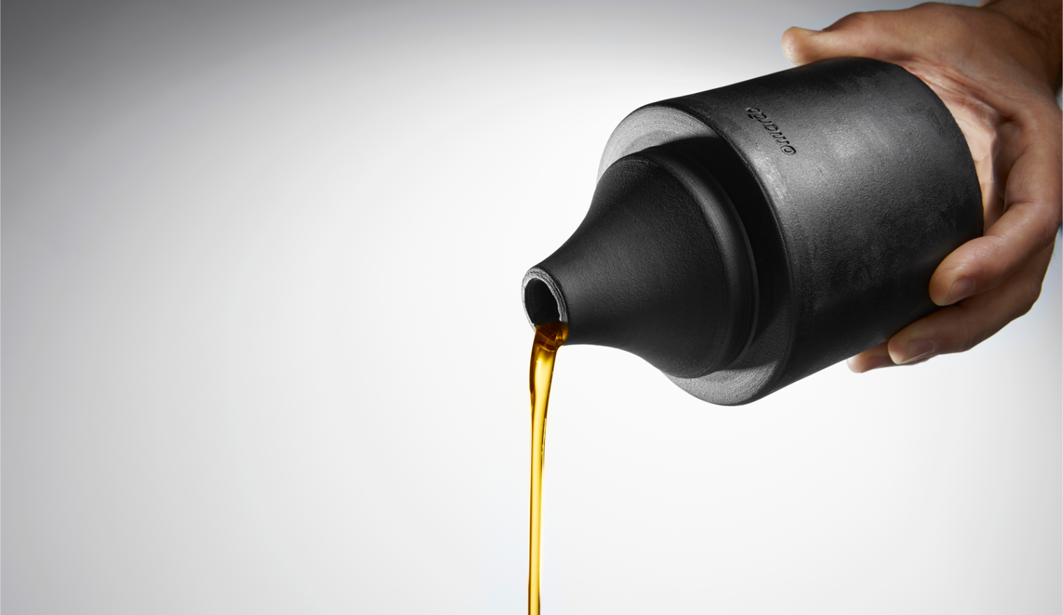 葡萄牙Omar?o橄欖油獨特的包裝設(shè)計(圖1)