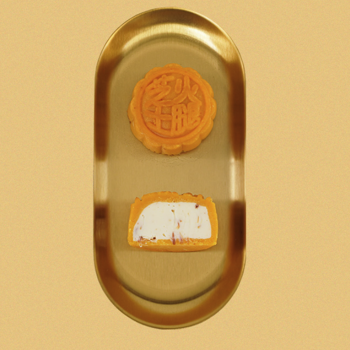 金尊 芝士火腿廣式月餅 300g包裝禮盒產(chǎn)品包裝創(chuàng)意設(shè)計(jì)欣賞(圖3)