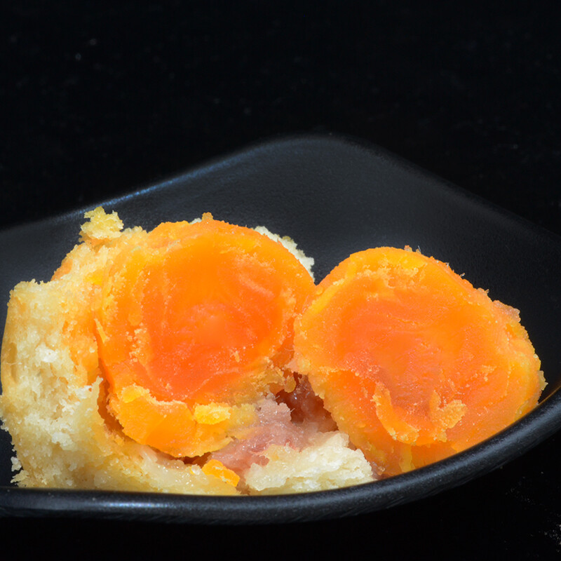 虹山如愿 火腿蛋黃滇式月餅 100g*10袋包裝禮盒產(chǎn)品包裝創(chuàng)意設(shè)計(jì)欣賞(圖4)