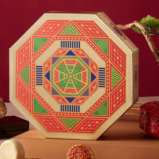 朕的心意 八角熙曜 廣式月餅 7餅4味 410g 禮盒裝包裝禮盒產(chǎn)品包裝創(chuàng)意設計欣賞(圖2)