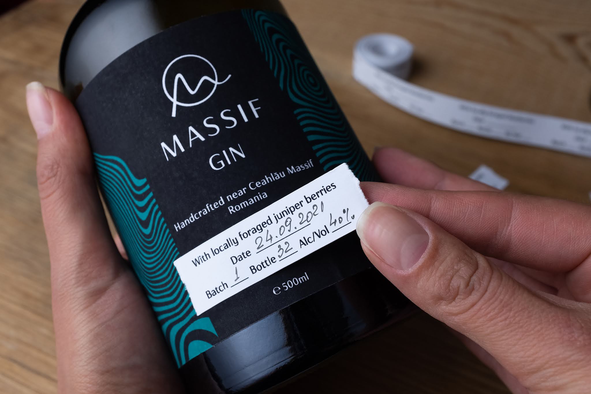 山脈樹的年輪概念的酒包裝設計(圖9)