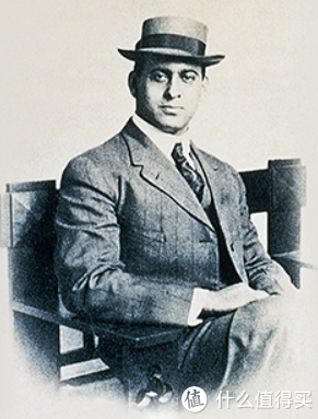 新秀麗品牌logo設(shè)計欣賞與分析(圖1) 新秀麗品牌logo設(shè)計欣賞與分析(圖1)