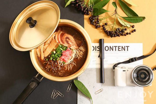 拉面說(shuō)品牌故事-logo設(shè)計(jì)分析(圖2) 拉面說(shuō)品牌故事-logo設(shè)計(jì)分析(圖2)