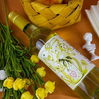 創(chuàng)意酒包裝設(shè)計(jì)亨蒂酒園夢(mèng)幻屋莫斯卡托甜白低起泡酒瓶產(chǎn)品包裝設(shè)計(jì)欣賞(圖6)