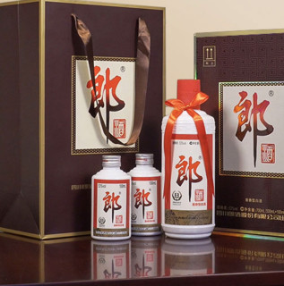 創(chuàng)意酒包裝設(shè)計郎酒郎牌郎酒醬香型白酒瓶禮盒裝產(chǎn)品包裝設(shè)計欣賞(圖6)